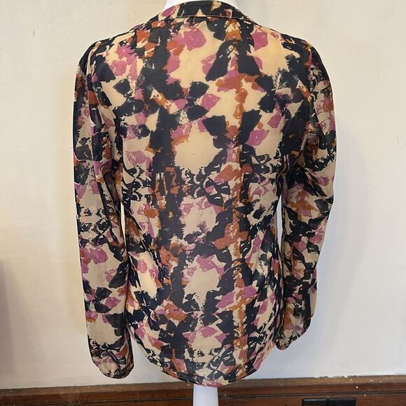 Lily White Chic Multicolor long sleeve sheer Abstract Blouse Size M EUC - Picture 6 of 9